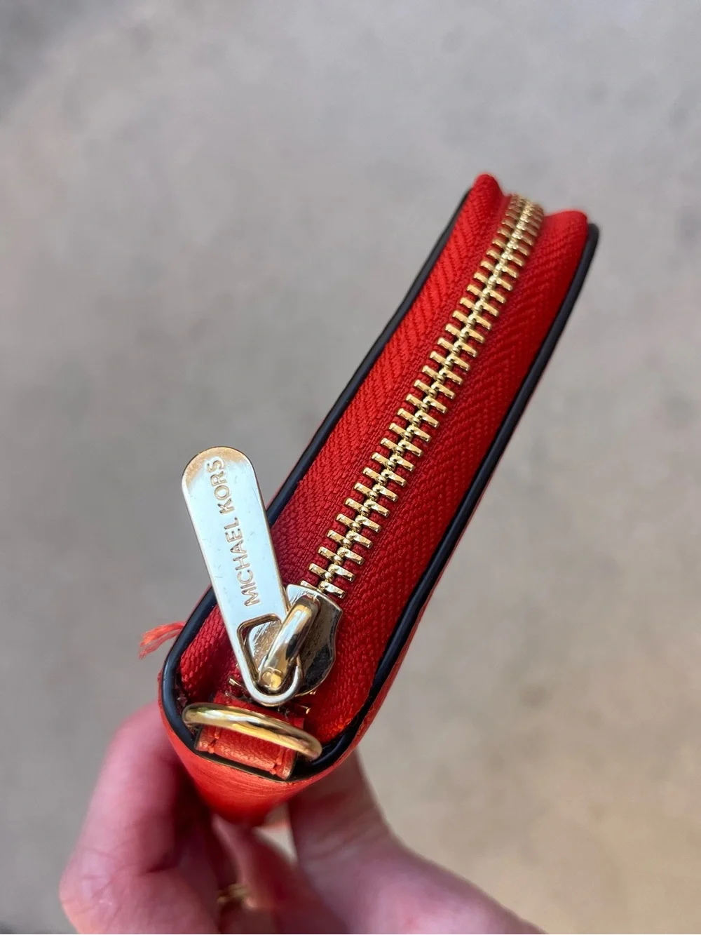 Michael Kors zip around